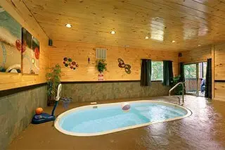 Cabin Rentals with Swimming Pool
