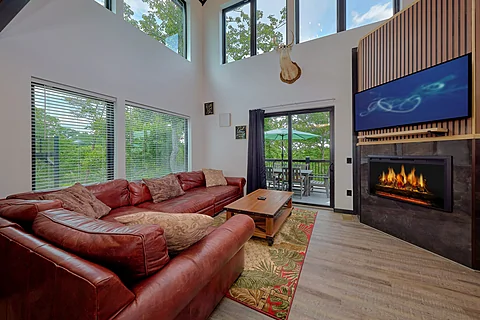 Luxury 4 Bedroom Cabin with Electric Fireplace - A Soaky Adventure