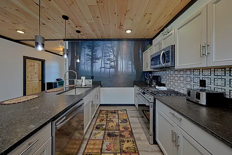 Modern Fully Equipped Kitchen - A Soaky Adventure