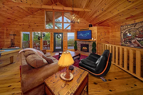 Luxury 1 Bedroom Cabin with Flatscreen TV - Ah-Mazing