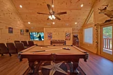 Luxury 4 Bedroom Cabin with Pool Table
