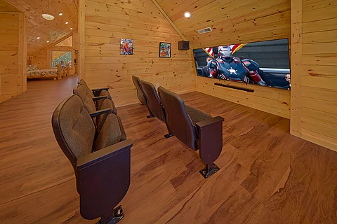 Large Cabin near the Lake with Theater Room - Amazing Mountain