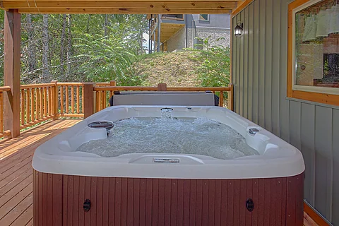 Sevierville Cabin with 2 Hot Tubs - Amazing Mountain