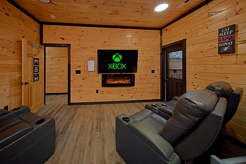 Bedroom with Playstation 5 & Electric Fireplace - Amazing Mountain II