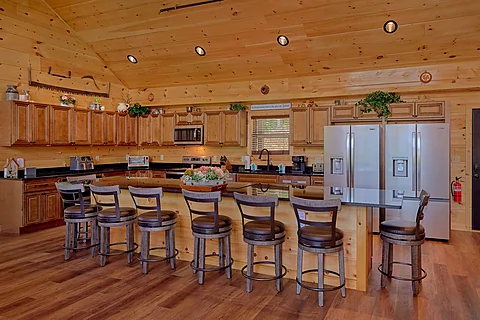 6 bedroom cabin kitchen with double ovens - An Eagle's View