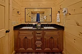 Cabin rental with 6 and a half bathrooms