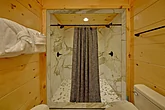 6 bedroom cabin rental with 6 private bathrooms