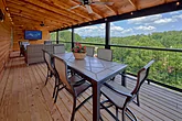 Cabin rental with outdoor TV, fire pit and views