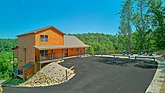 Pigeon Forge Parkway cabin with mountain views