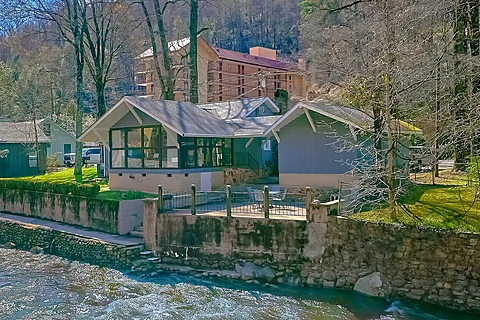 Featured Property Photo - Aspen House