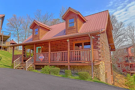 The Majestic: 4 Bedroom Sevierville Cabin Rental