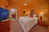 4 Bedroom Pigeon Forge Cabin with Queen Bed