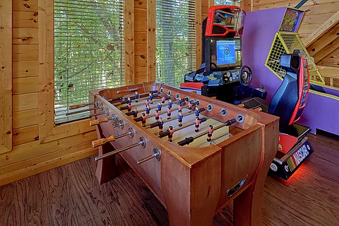 Cabin game room with foosball and pool table - Bear Envy