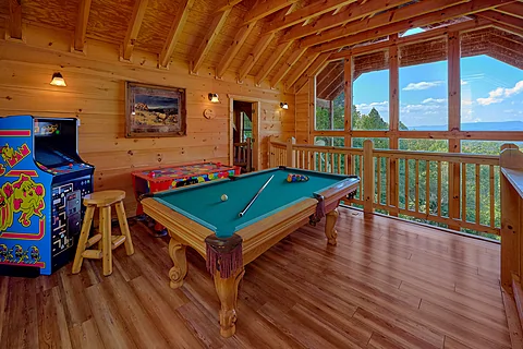 Pool table and arcade games at 4 bedroom cabin - Bears and Honey