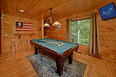 Cozy 4 bedroom cabin with a pool table/game room