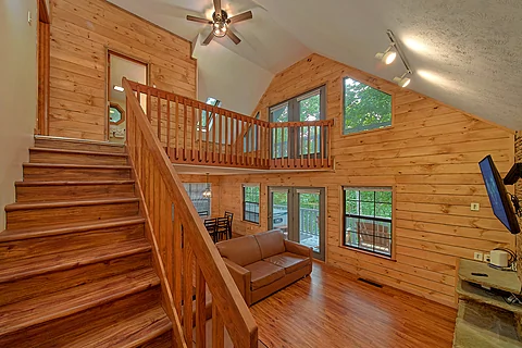 Spacious 2 Bedroom Cabin in Pigeon Forge - Breathtaker