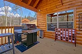 5 bedroom cabin with gas grill and outdoor games