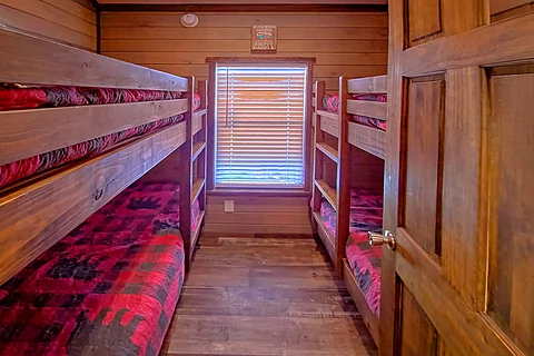 1 bedroom with bunk beds - Bunk House