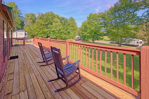 1 bedroom cabin in Wears Valley  - Camping Under The Stars
