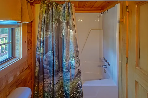 1 Bedroom bathroom with Shower/Tub combo - Camping Under The Stars