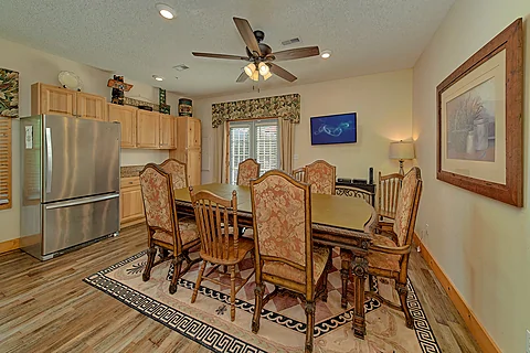 Wears Valley cabin rental with full kitchen - Cove Mountain Lodge