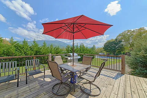 Premium View of Cove Mountain in Wears Valley  - Cove Mountain Lodge
