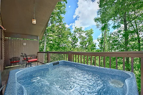 Luxury Cabin in Pigeon Forge with Mountain View - Enchanted Evenings