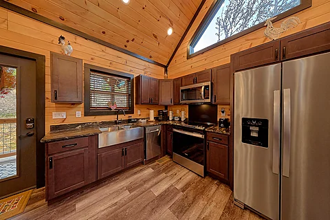 2 Bedroom Cabin with Fully Equipped Kitchen - Fiesta Hills Hideaway