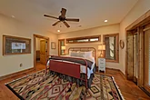 Cabin rental with 2 king beds and 2 queen beds