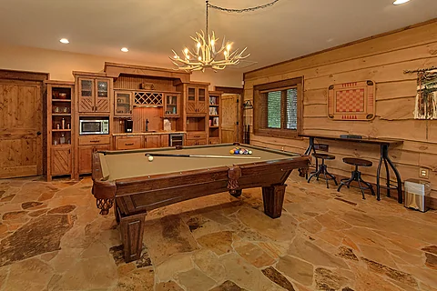 4 bedroom cabin with pool table and game room - Grouse Ridge Lodge