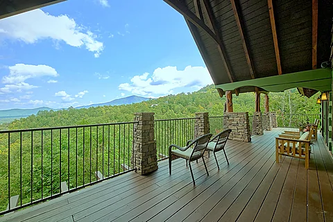 Mountain Views from 4 bedroom luxury cabin - Grouse Ridge Lodge