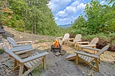 Premium 4 bedroom cabin with fire pit 
