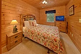 Two Bedroom Cabin with Queen Bed