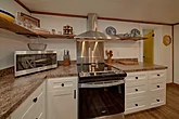 3 Bedroom Farmhouse with Fully Equipped Kitchen