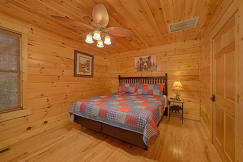 Lower Level King Bedroom Sleeps 10 - Lookout Lodge