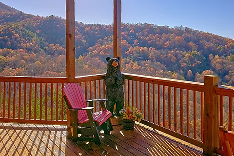 Smoky Mountain 4 Bedroom Cabin Mountain Views - Lookout Lodge