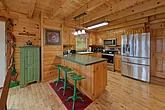 4 bedroom cabin with full Kitchen and bar seats