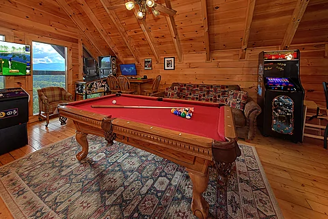 4 bedroom cabin with pool table in game room - Million Dollar View