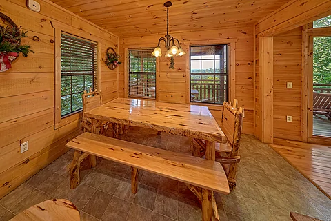 Sky Harbor cabin rental with dining room for 8 - Mountain Bearadise
