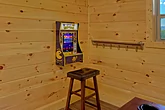 3 bedroom Gatlinburg cabin with PacMan game