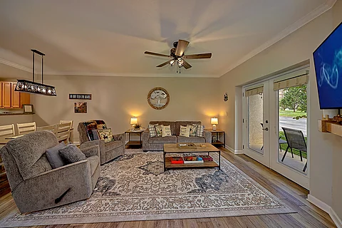Two Bedroom Condo in Pigeon Forge Sleeps 6 - Mountain View 2102