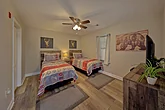 Sevierville 2 Bedroom Condo with 2 Twin Beds