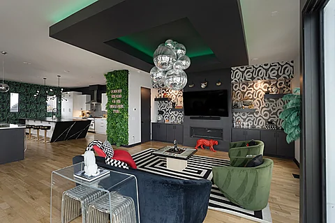 Stylish downtown Nashville 4 bedroom rental - Nashville Neon Nights