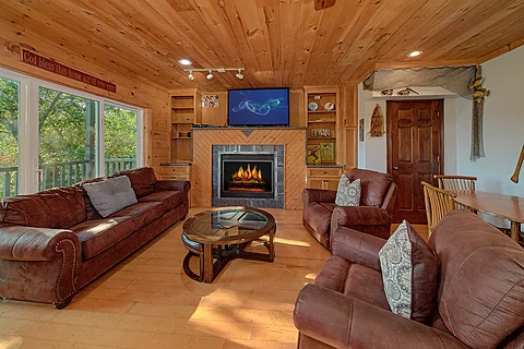 4 Bedroom with Game Room - Northern View Lodge