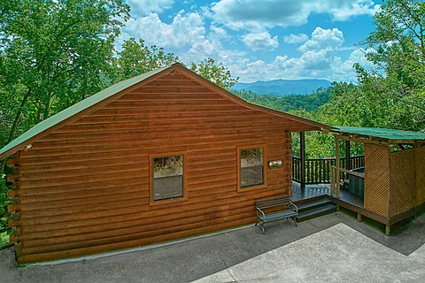 Rustic Sevierville Cabin with flat parking - One More Night