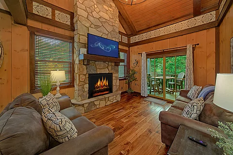 4 Bedroom Pigeon Forge Cabin - Rainbow Valley Retreat