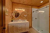 Full Shared Bathroom 