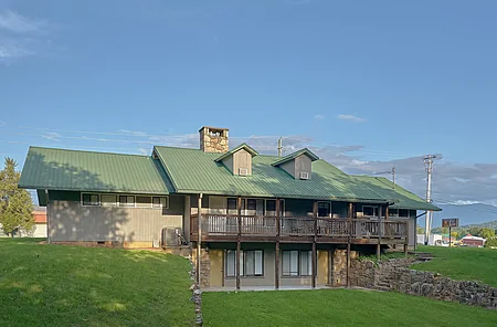 Grand Pinnacle: 6 Bedroom Gatlinburg Cabin Rental