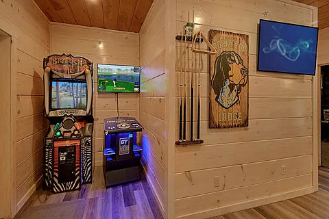 25 bedroom with Spacious a game room - Rocky Top Lodge
