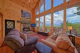 2 Bedroom Cabin Spacious Living Room